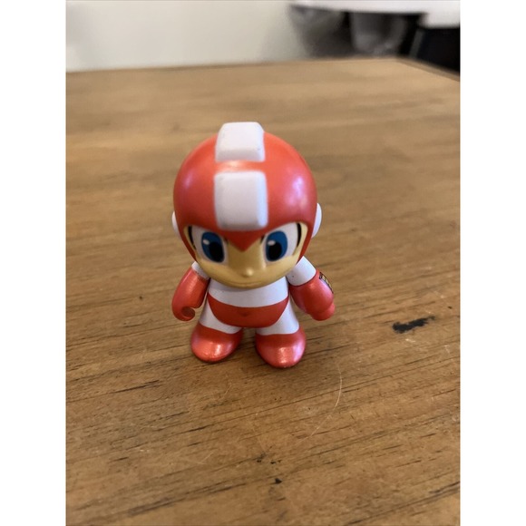 Mega Man 3" Figure Loot Crate Exclusive Capcom Red Orange Variant Kidrobot F - Picture 1 of 5